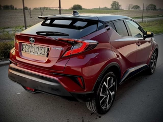 2019 Toyota C-HR C-HR Hybrid 1.8i VVT-i C-Hic E-CVT, Hybride (essence/électrique), Automatique, 80.000 km