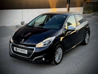 2016 Peugeot 208 208 1.2i STYLE 2 ANS DE GARANTIE Berline, Essence, Manuel, 19.999 km