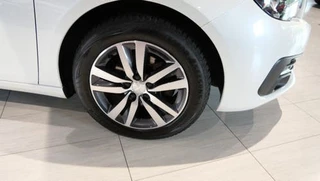 2019 Peugeot 308 PEUGEOT 308 NR.477 (bj 2019, automaat), Benzine, Automaat, 108.807 km